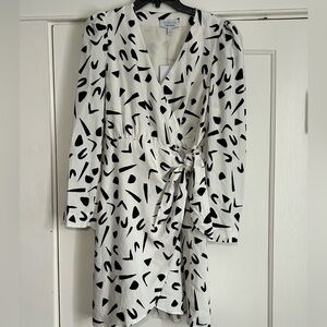 & Other Stories Printed Wrap Mini Dress Women’s 6 Black White Abstract